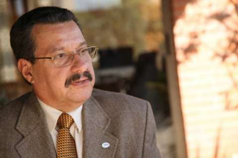 Denuncian que Reino Unido niega visa al director del semanario VOZ