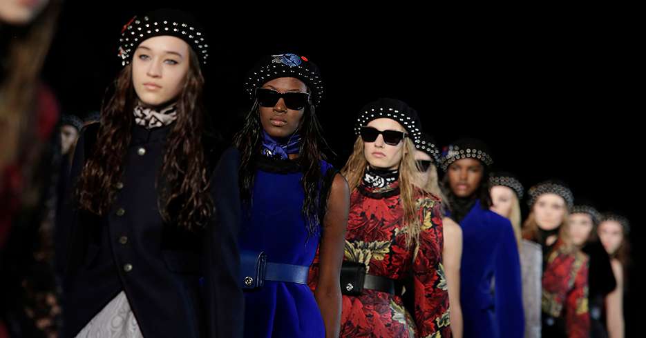 Models present creations from the Marc by Marc Jacobs Fall/Winter collection during New York Fashion Week on February 17, 2015 in New York. AFP PHOTO/ JOSHUA LOTT