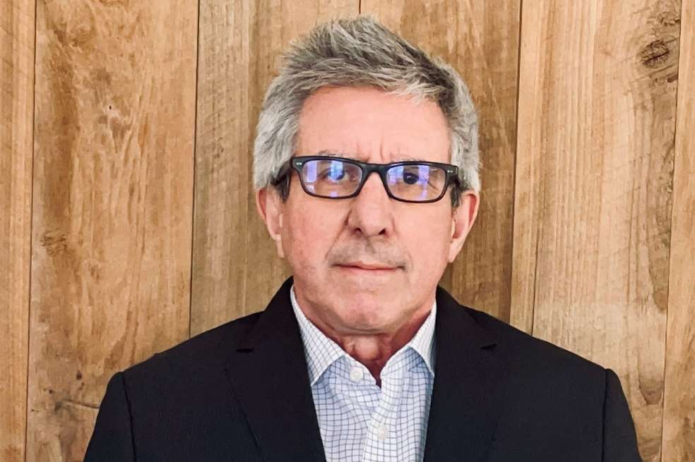 Francisco Mejía trabajó en Colombia con diferentes entidades tanto públicas como privadas. Tiempo después se trasladó a Washington para laborar con el Banco Interamericano de Desarrollo.