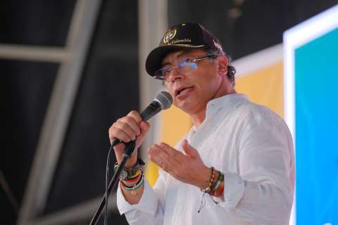 Las dudas y sombras de los anuncios de Petro en Catatumbo, donde la guerra sigue activa