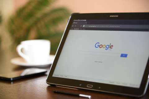 Google y Facebook saben si usted ve porno en internet