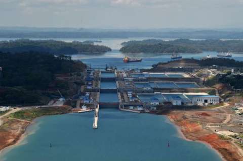 Panamá estudiará nueva ampliación del Canal