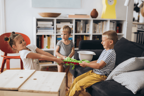 ¿Cómo enseñar a tus hijos desde pequeños a evitar relaciones tóxicas?