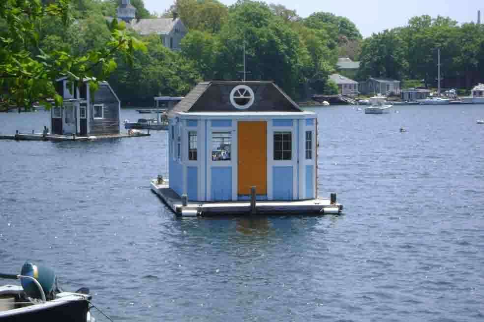 Una de las casas flotantes en los alrededores de Woods Hole. / Fotos: Lisbeth Fog