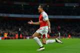 Arsenal ganó con doblete de Alexis Sánchez y subió al tercer lugar de la Premier