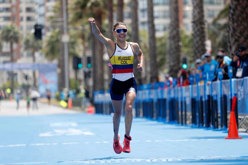 La triatleta colombiana Carolina Velásquez finalizó segunda en la Copa Mundo de la especialidad, en Australia.