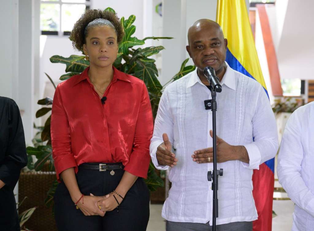 Gobernadora de Chocó, Nubia Carolina Córdoba, y canciller Luis Gilberto Murillo.