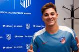 Oficial: el argentino Julián Álvarez es nuevo jugador del Atlético de Madrid