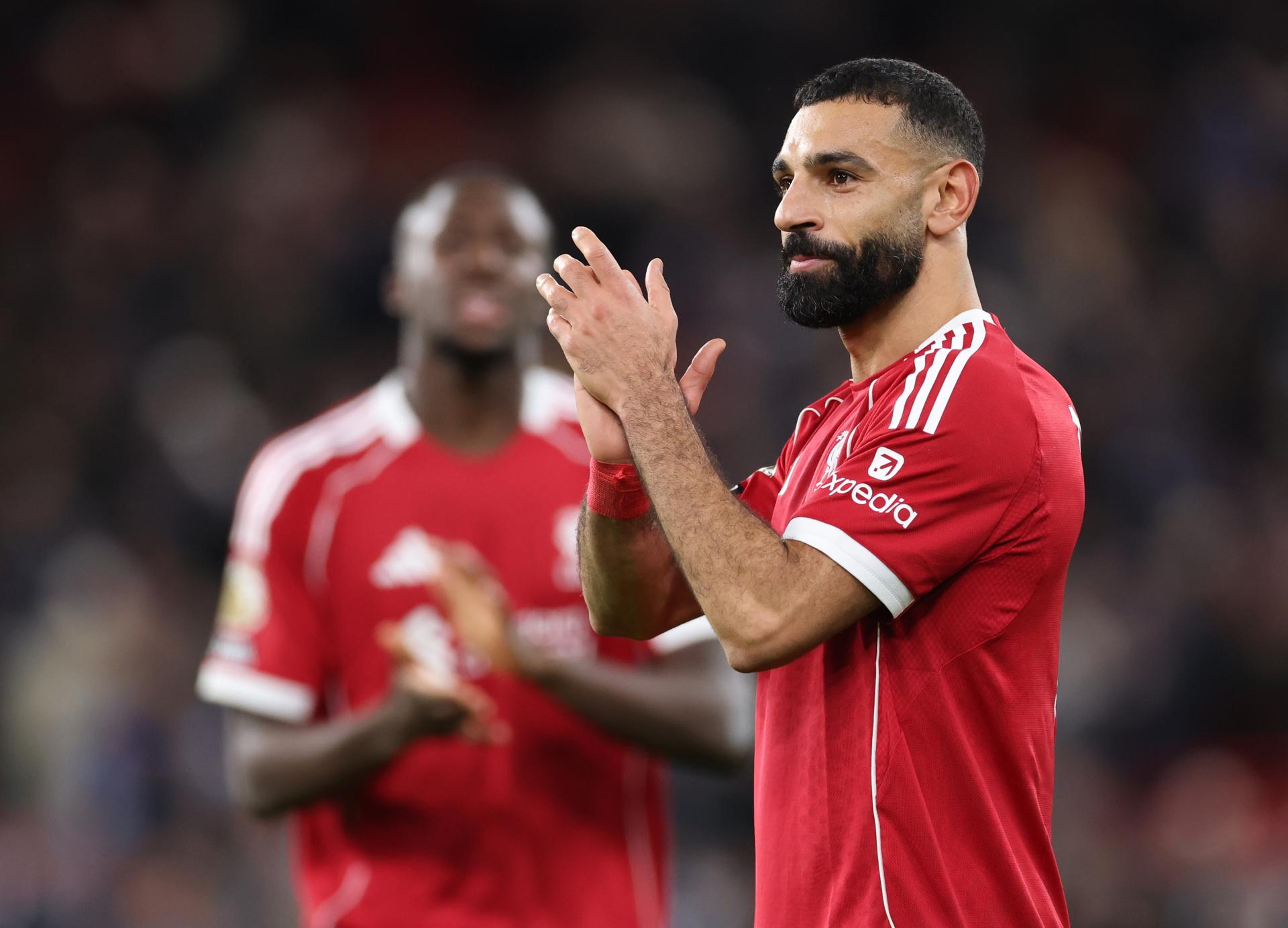 LIVERPOOL (United Kingdom), 13/12/2025.- Mohamed Salah of Liverpool greets supporters after the English Premier League match between Liverpool FC and Brighton & Hove Albion, in Liverpool, Britain, 13 December 2025. (Reino Unido) EFE/EPA/ADAM VAUGHAN EDITORIAL USE ONLY. No use with unauthorized audio, video, data, fixture lists, club/league logos, 'live' services or NFTs. Online in-match use limited to 120 images, no video emulation. No use in betting, games or single club/league/player publications.