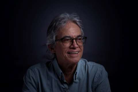 Gabriel Alzate: “Mis personajes están marcados por la urgencia de la vida”