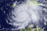 Sede de la U. Nacional, habilitada como refugio en San Andrés por huracán Otto