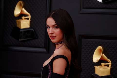 La sensación del pop Olivia Rodrigo gana el Grammy a Mejor Nuevo Artista