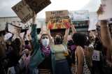 Mujeres en Latinoamérica se manifestaron contra la violencia de género