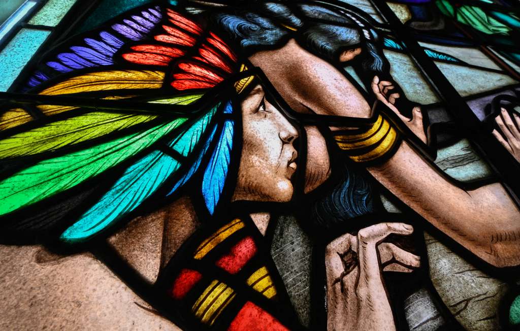 Detalle de un vitral restaurado de la Casa Maumejean tomado el 7 de noviembre de 2023 en La Habana.