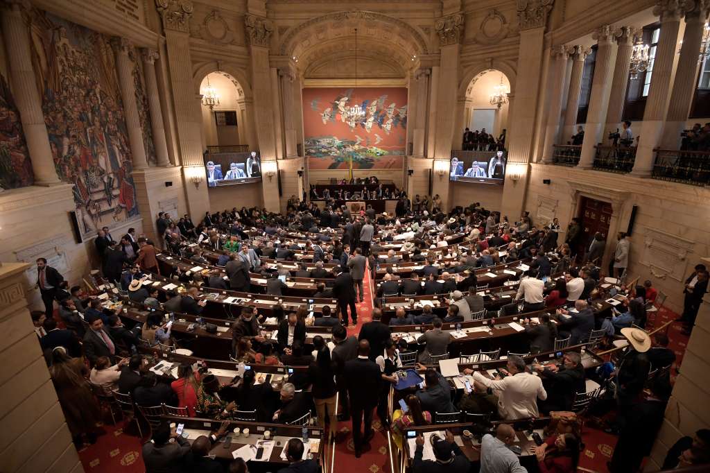 Plenaria del Congreso para la elección de Carlos Hernán Rodríguez como Contralor General