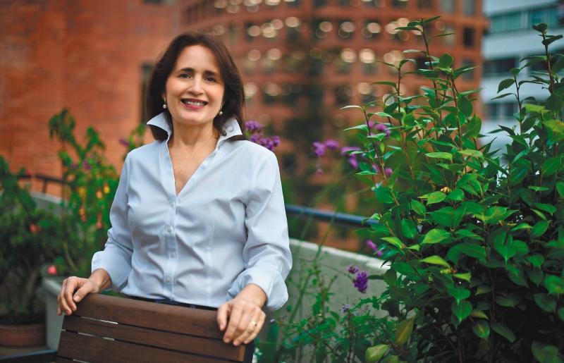 Eliana Rivadeneira Dice que durante la pandemia las industrias creativas han ayudado a los seres humanos a sobrevivir y relucir en tiempos difíciles.  / Óscar Pérez