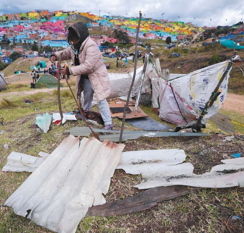 Ciudad Bolívar - Villa Gloria - Terreno invadido