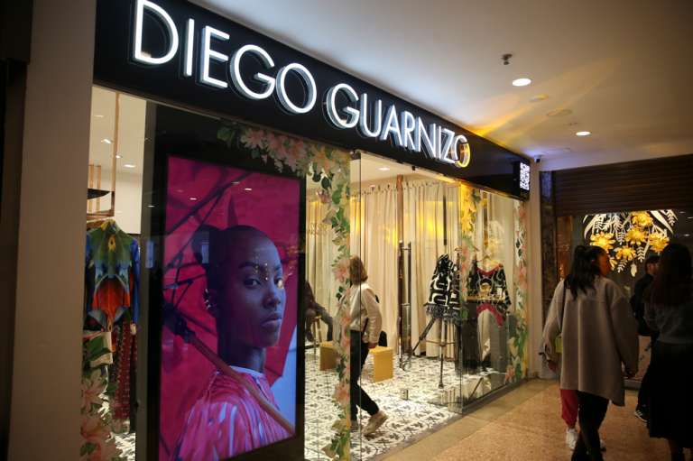 El diseñador de modas Diego Guarnizo está de celebración con la apertura de su boutique en el Centro Comercial Andino.