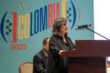 Laura Restrepo inauguró Feria del Libro en México que tiene a Colombia como país invitado