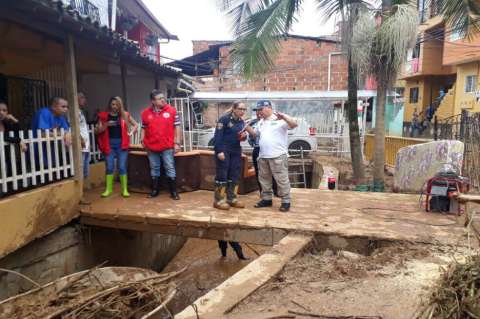 Ayudas llegaron a Caldas, Antioquia, tras las crecientes que afectaron a 148 familias