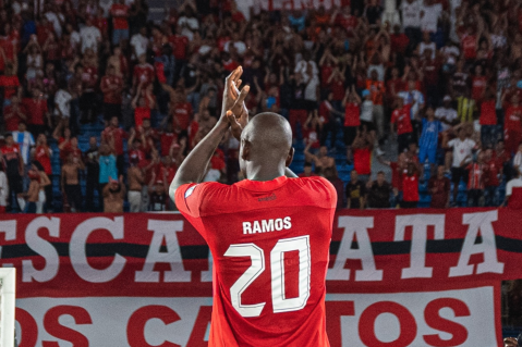 ¡Desgarrador! Adrián Ramos rompió en llanto al despedirse de América de Cali