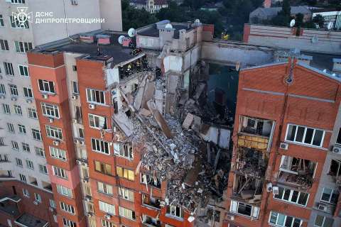 Zelenski condenó un ataque ruso que dejó al menos 5 muertos y 34 heridos en Dnipró