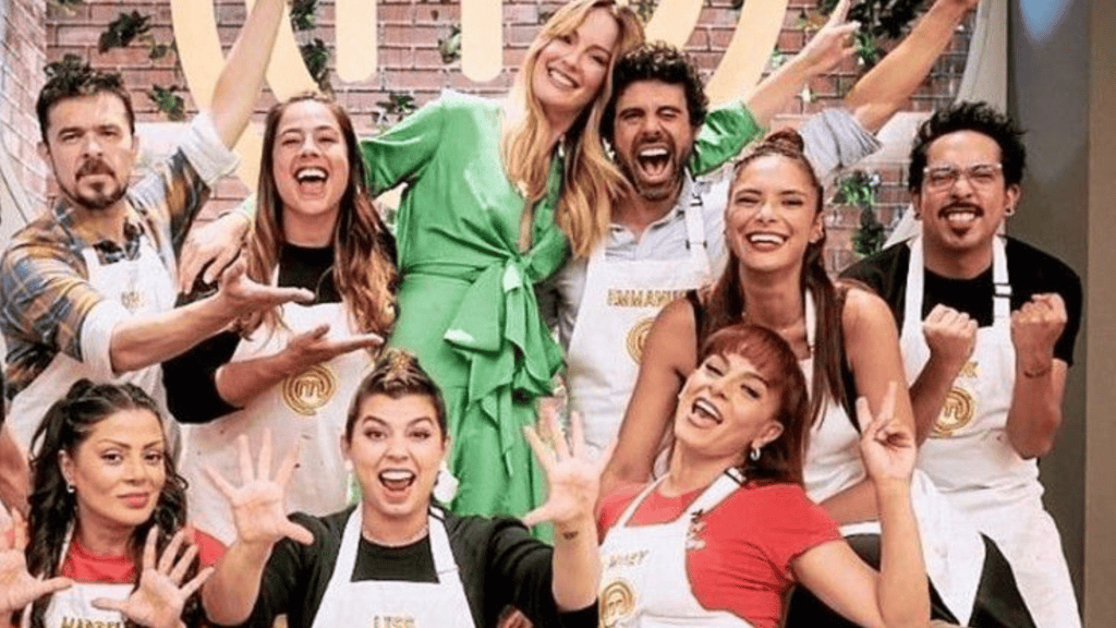 Los participantes de MasterChef Celebrity mostraron ante las c��maras del reality el contenido de sus libretas.