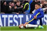 Liverpool y Chelsea ganan y se le acercan al City, líder de la Premier League