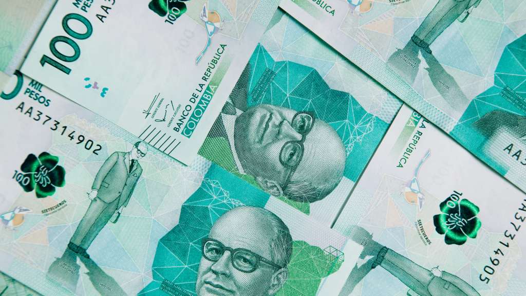 Imagen de billetes colombianos.