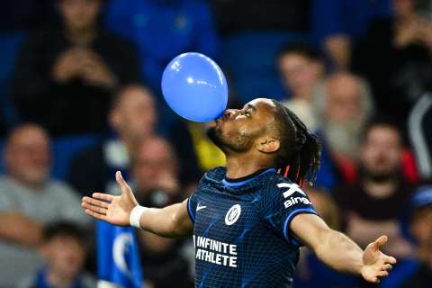 Así quedó la tabla de la Premier tras las victorias de Chelsea y Manchester United