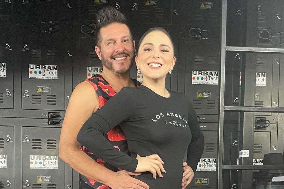 El presentador Marcelo Cezán sorprendió a su esposa Michelle Gutiérrez al volverle a pedir matrimonio tras seis años como marido y mujer. Así reaccionó.