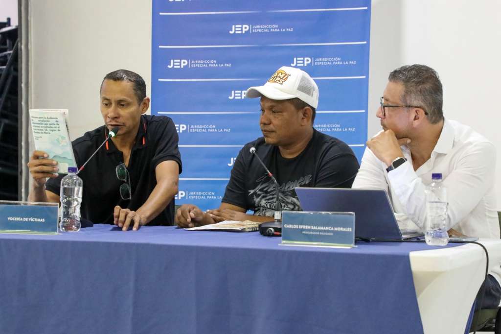 Las víctimas pertenecen al Caso 08, el cual investiga crímenes cometidos por la fuerza pública, otros agentes del
Estado, o en asociación con grupos paramilitares, o terceros civiles en el conflicto armado.