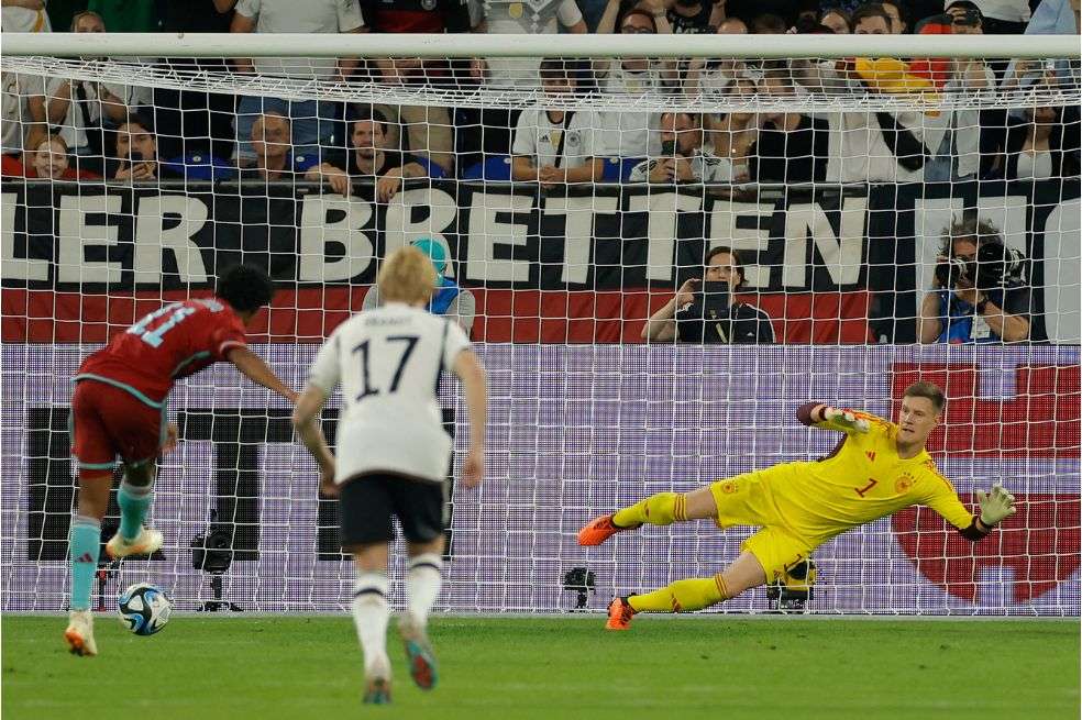 Juan Guillermo Cuadrado anotó el 2-0 de Colombia contra Alemania.