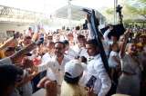 De la Espriella refuerza su presencia en las calles antes de su cierre de campaña