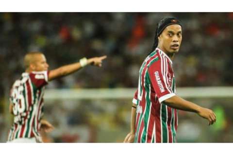 Ahora en el Fluminense, Ronaldinho vuelve a protagonizar el gran derbi de Río