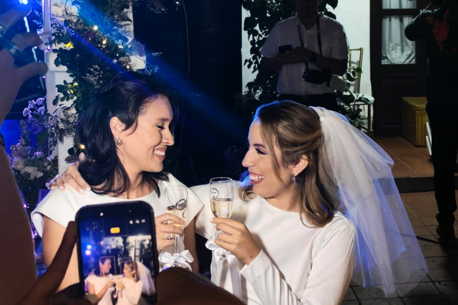 Primer matrimonio igualitario en Bolivia.