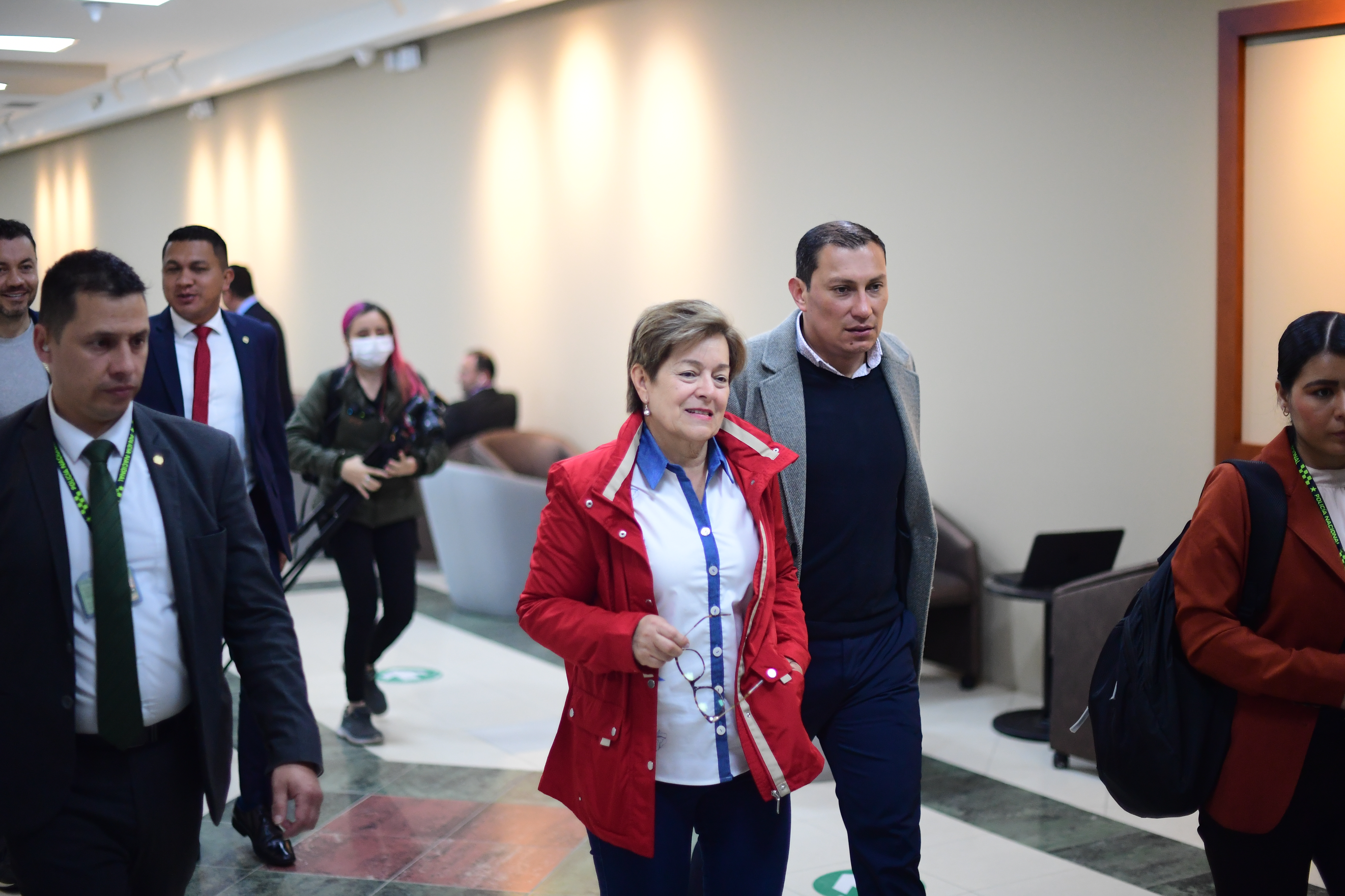 Ministra de Trabajo durante la concertación del salario mínimo en el país