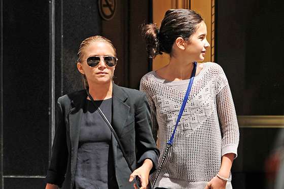Mary-Kate Olsen shares a light-hearted moment with boyfriend Olivier Sarkozy's daughter while out in Tribeca in New York City.
<P>
Pictured: Mary-Kate Olsen and Oliver Sarkozy's daughter
<P><B>Ref: SPL595207 150813 </B><BR/>
Picture by: Splash News<BR/>
</P><P>
<B>Splash News and Pictures</B><BR/>
Los Angeles: 310-821-2666<BR/>
New York: 212-619-2666<BR/>
London: 870-934-2666<BR/>
photodesk@splashnews.com<BR/>
</P>