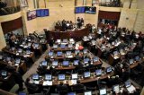 Se aprueba, en primer debate, ley que permitiría una negociación con el Eln