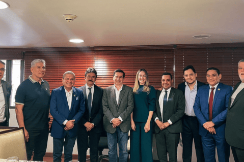 Reformas y elecciones de 2026: los temas que Cambio Radical y Cristo discutieron