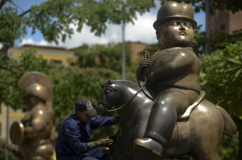 Restauran 27 esculturas de Fernando Botero en Medellín