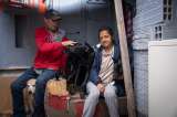 Dos adultos mayores convirtieron su hogar en un refugio para perros abandonados
