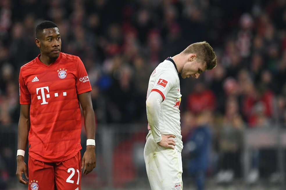 Timo Werner (derecha) tuvo la opción más clara del partido, pero tiro el balón por un lado. / AFP