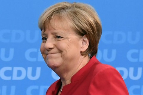 Merkel luchará por un cuarto mandato en tiempos "difíciles e inciertos"