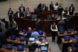 Avanza proyecto que impediría a familiares de alcaldes y gobernadores ser congresistas