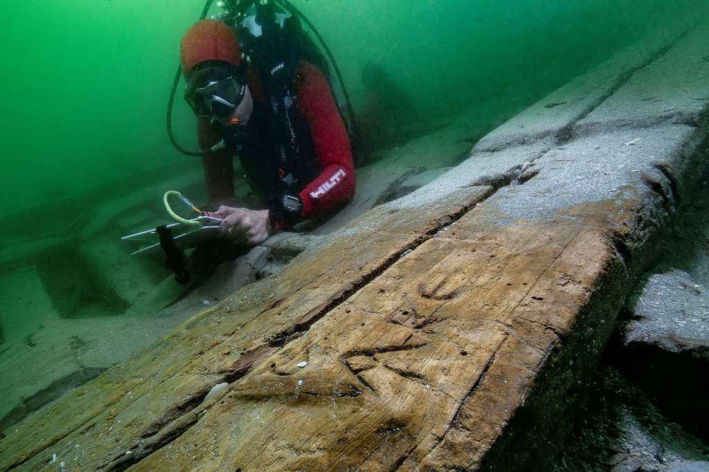 Los arqueólogos hallaron 28 metros de restos de madera.