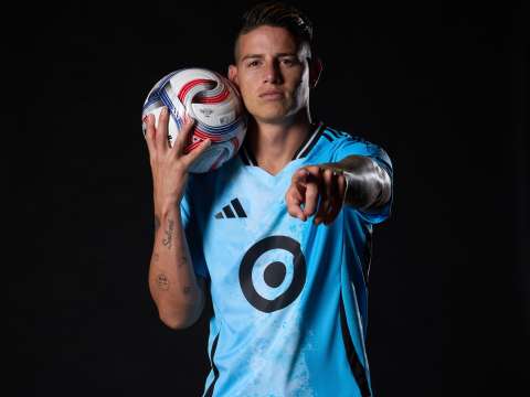 James Rodríguez, otra vez ni en el banco de suplentes: ¿por qué no debuta con Minnesota?