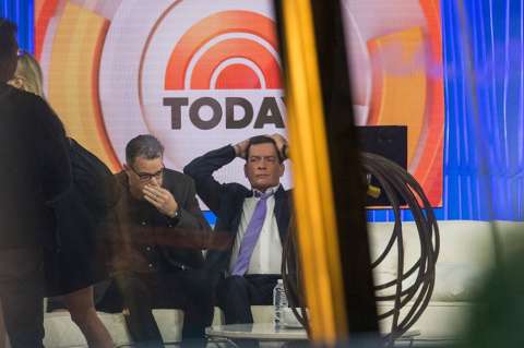"Estoy aquí para admitir que soy VIH positivo": Charlie Sheen