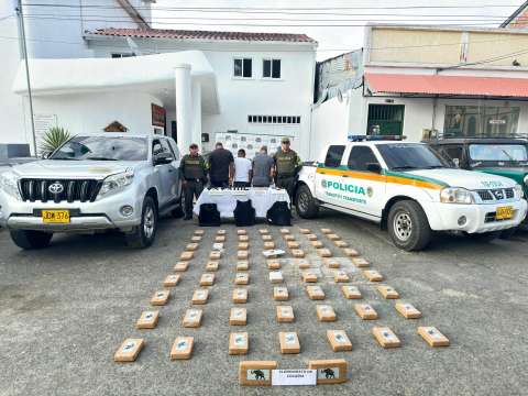 A la cárcel firmante de paz y sus dos escoltas quienes habrían transportado cocaína