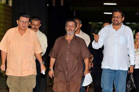 Jefes de las Farc tienen mentalidad de burros: Mindefensa